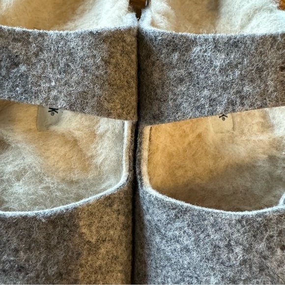 Birkenstock Girl’s Arizona Happy Lamb Sandals NEW!! - Picture 4 of 7